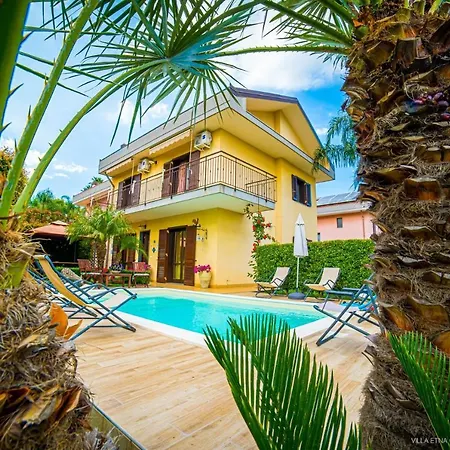 Casa vacanze ETNA COCUS Santa Venerina Exterior foto